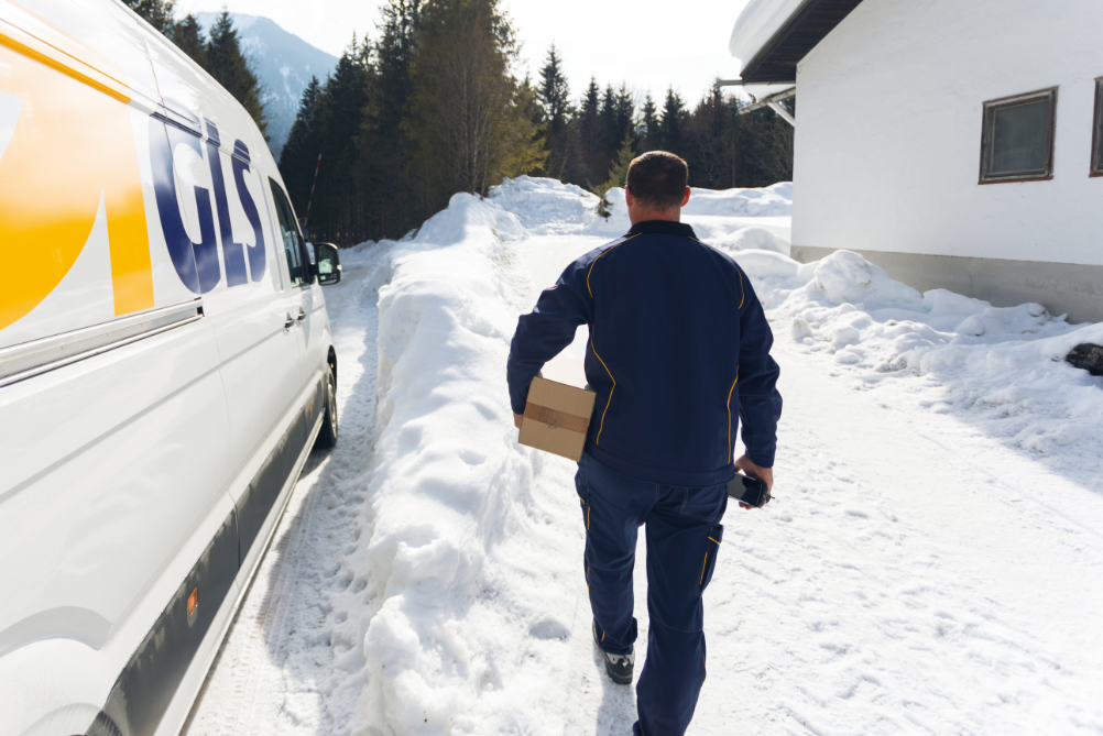Česi budou letos na vánočních dárcích šetřit, většina s nákupem ještě nezačala